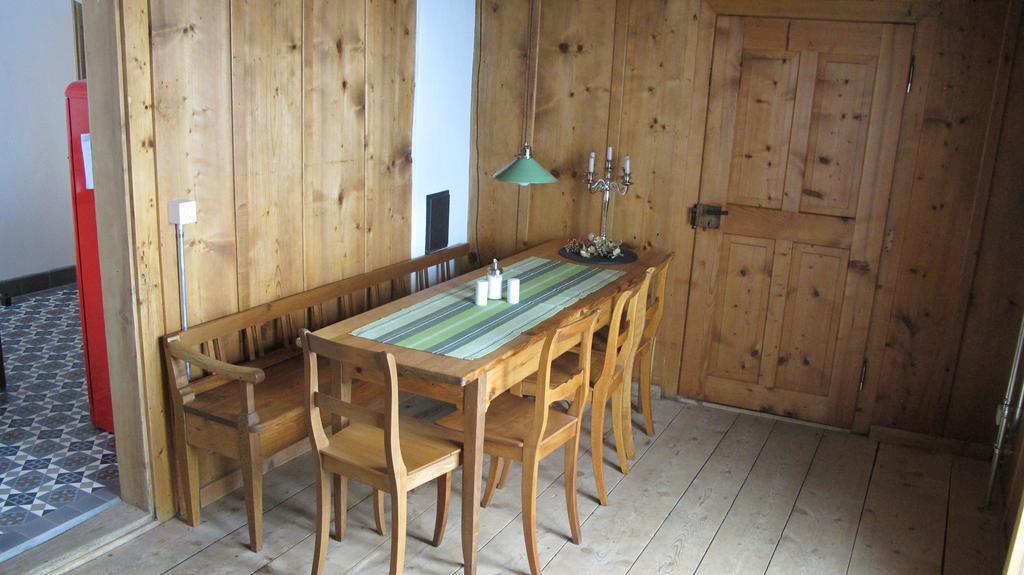 Ferienwohnung Graubuenden/ Castiel Exterior photo